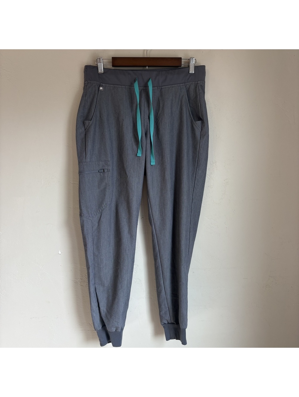 FIGS Technical Collection Zamora Jogger Scrub Pants Heather Gray Size M
